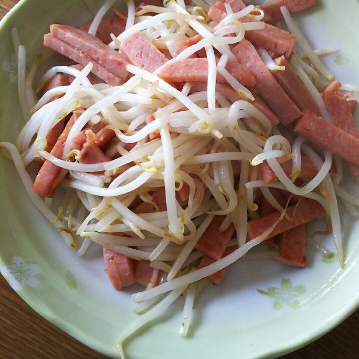 スパムともやしの鶏ガラ炒め